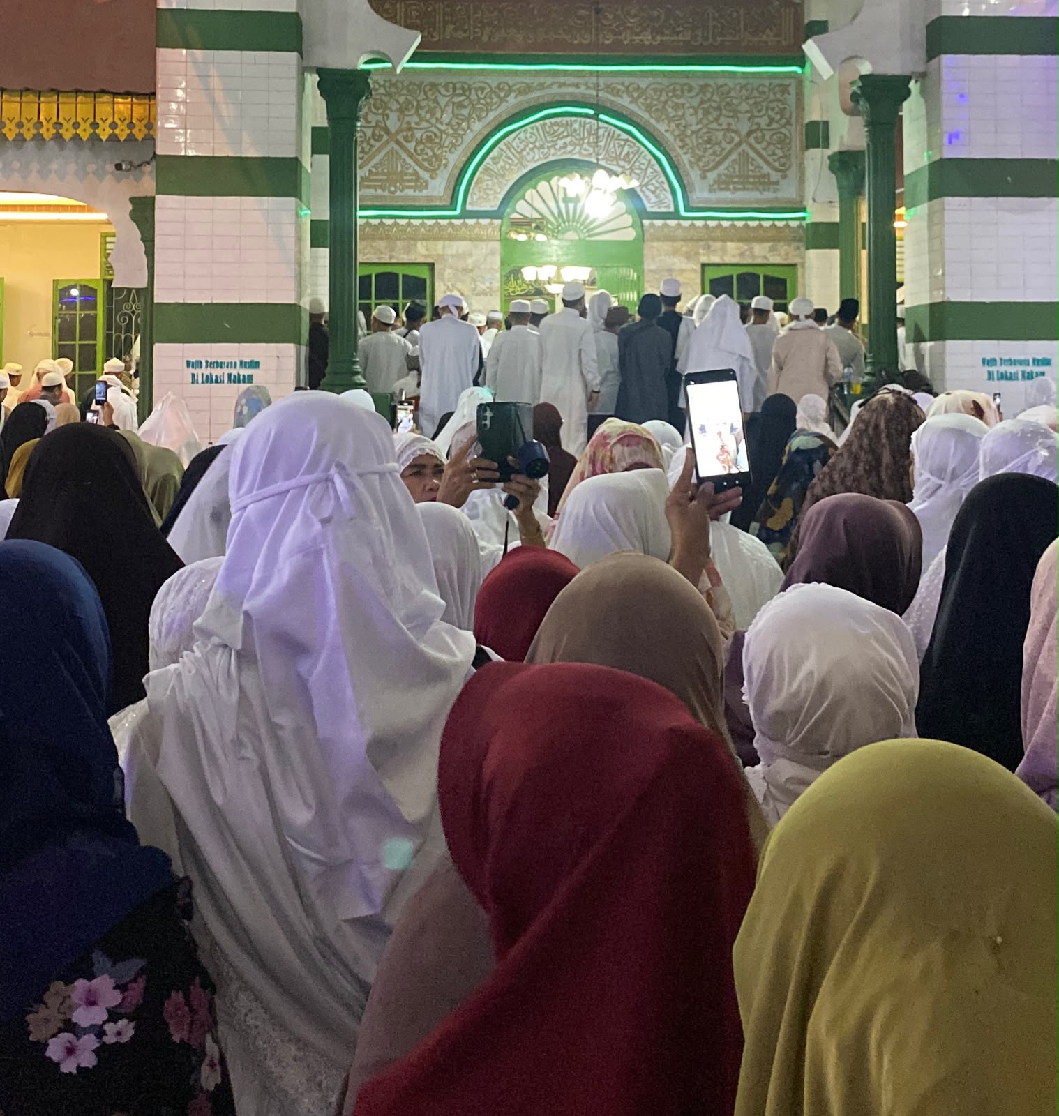 Ribuan Jemaah Hadiri Puncak Haul ke-103 Syekh Abdul Wahab Rokan