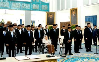 Rocky Gerung Masuk Jajaran Wantimpres, Prabowo Lantik 26 Anggota di Istana
