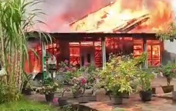 Rumah Pensiunan PNS di Babalan Ludes Terbakar, Kerugian Ditaksir Ratusan Juta